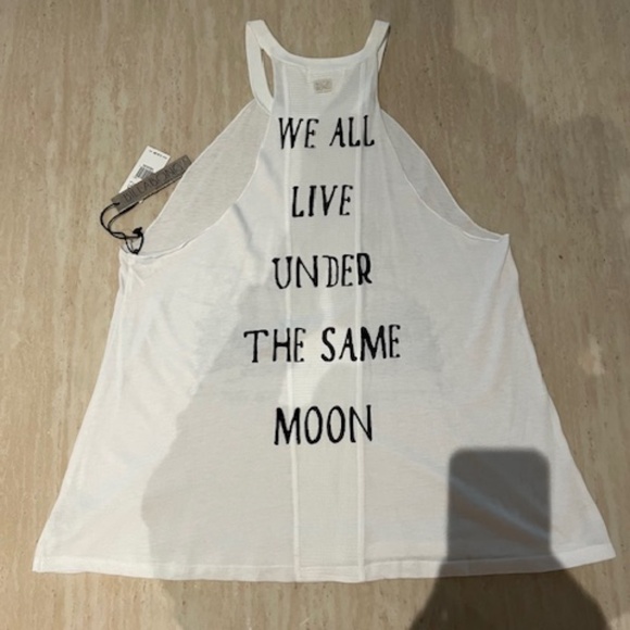 NWT Billabong Designer's Closet Graphic White and Black Halter Tank M RARE - Picture 4 of 4